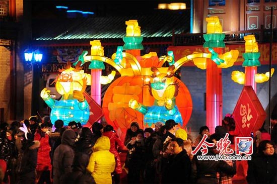 元宵“逛花灯” 古文化街LED灯光全部开启