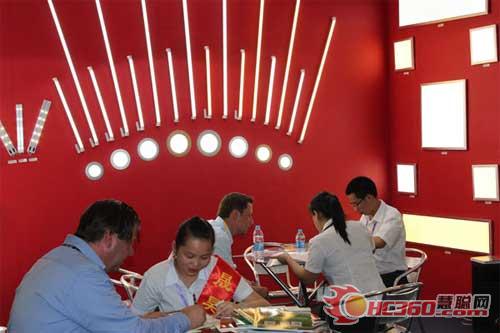 晟昊集团登陆2011年上海国际照明展