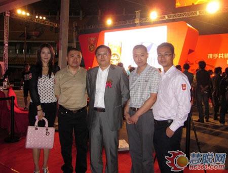 锐拓显示助中国之队全新起航