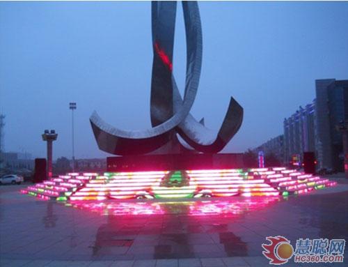 洲明科技LED显示屏闪耀辽宁明珠广场