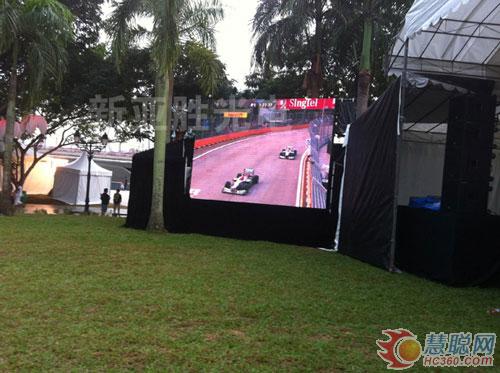 新亚胜光电LED屏点靓新加坡F1大奖赛激情