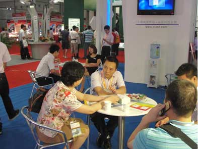 晶台光电重拳出击高调亮相深圳光博会