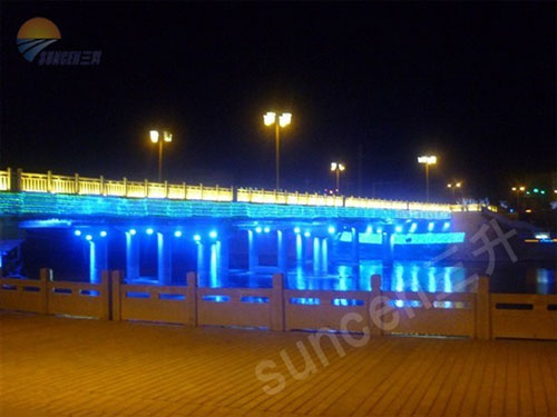 三升高科照亮“高原新城”德令哈（图）