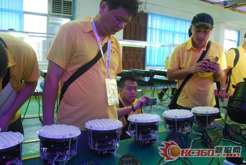 慧聪牵手团走访铭亮灯光 寻找LED商机 慧聪牵手团走访铭亮灯光 寻找LED商机