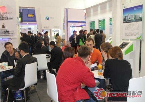 鸿利LED商业照明方案COB新技术产品亮相