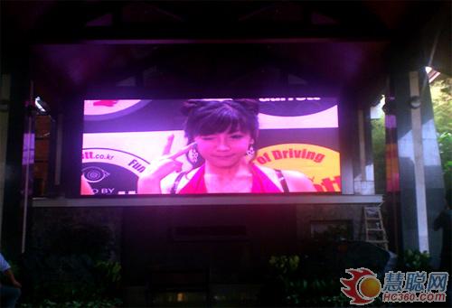 联腾P6户内全彩点缀世界最优秀高尔夫俱乐部