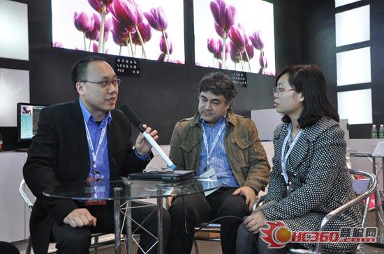 硅芯兰花P1.9高清LED屏高密度打破世界纪录 硅芯兰花P1.9高清LED屏高密度打破世界纪录