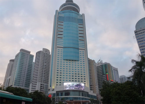 锐拓调试完成彭年酒店室外全彩显示屏项目