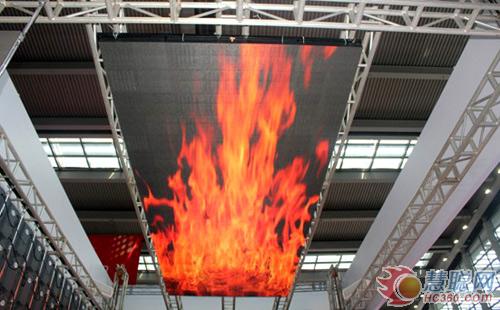 路升光电LED显示屏闪耀第十四届光博会