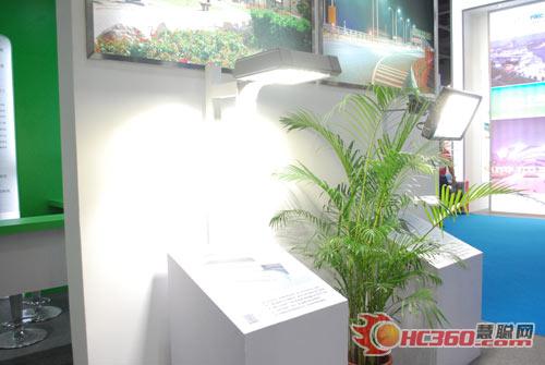 勤上光电携高速公路LED灯亮相广州节能展