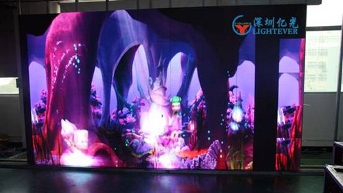 裸眼3D全彩LED显示屏将入驻美国迪斯尼