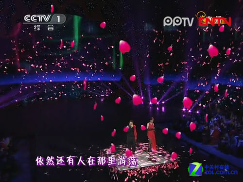 LED拼接PK全息投影 解密春晚舞台设备