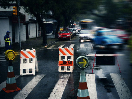 LED交通信号灯 轻松拆卸安全节能