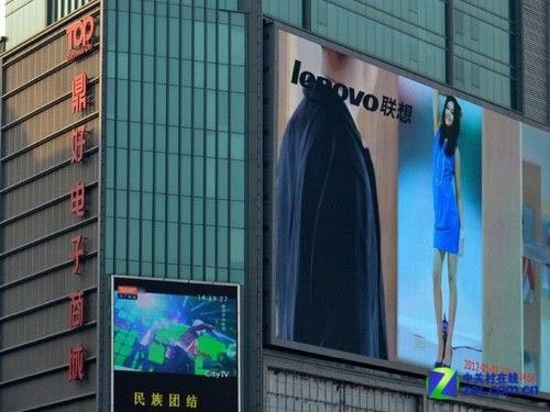 LED拼接PK全息投影 解密春晚舞台设备