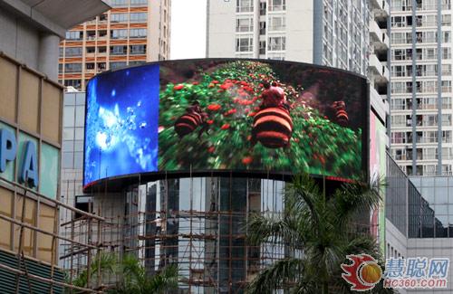 大象视界动态像素屏点亮深圳宝安时代城