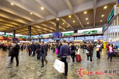 奥拓高清显示屏为伦敦尤斯顿火车站翻新 奥拓高清显示屏为伦敦尤斯顿火车站翻新
