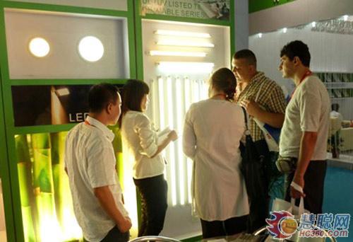深圳齐普光电魅力绽放2012高工LED展