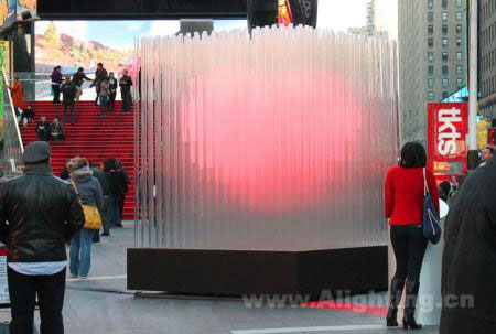 情人节之心LED发光雕塑亮相纽约时代广场