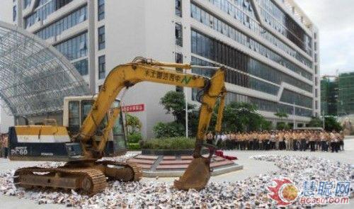 长方照明召回问题LED蜡烛灯集中销毁