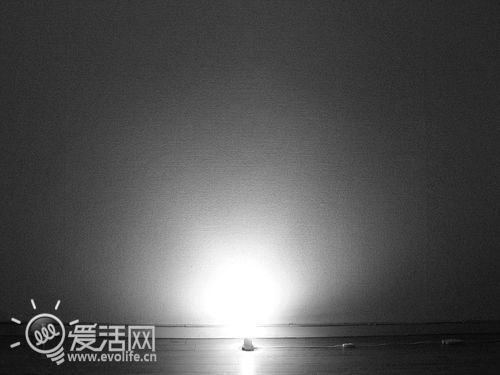 松下CLEAR LED两用灯泡营造繁星点点