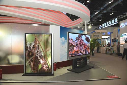 利亚德高清无缝LED显示屏闪耀京交会