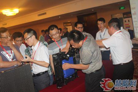 德彩光电“蜂巢”R系列新品推介会在京成功举行