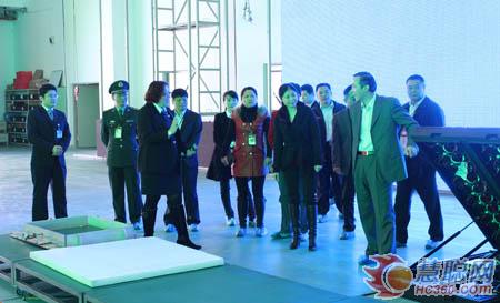 惠州市第十一届人大代表视察雷曼光电工业园