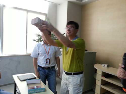 2012最佳LED雇主企业——艾比森的销售薪酬秘密