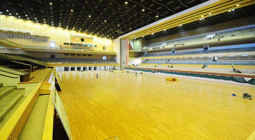 朝鲜改建平壤体育馆 安装LED显示屏