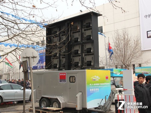 CCBN2013：巴可户外LED拼接PK中午太阳