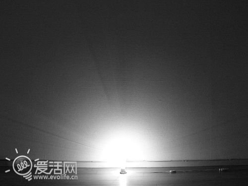 松下CLEAR LED两用灯泡营造繁星点点