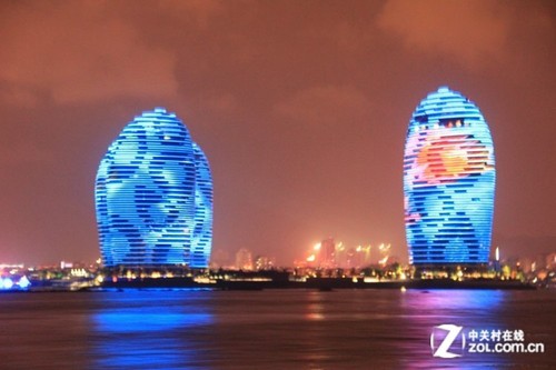 演绎民族风情 三亚凤凰岛LED夜景迷人