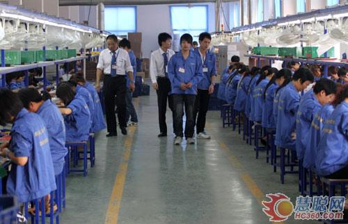 精准市场定位 铸就漳州彩亮一片辉煌