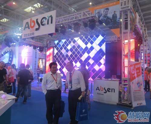 众多LED显示屏企业亮相第二十二届北京音响灯光展