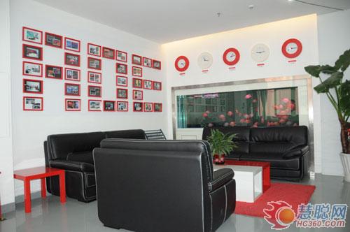 雷迪奥光电：创意显示屏绽放别样精彩