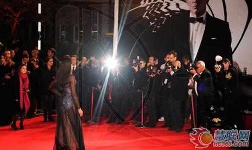 雷迪奥助兴《大破天幕危机》全球首映礼