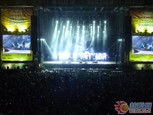 易事达LED显示屏与摇滚Fans同庆Chiemsee Rocks