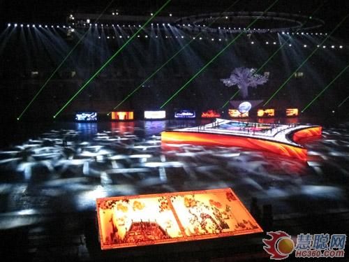 雷凌显示屏现身南宁国际民歌艺术节