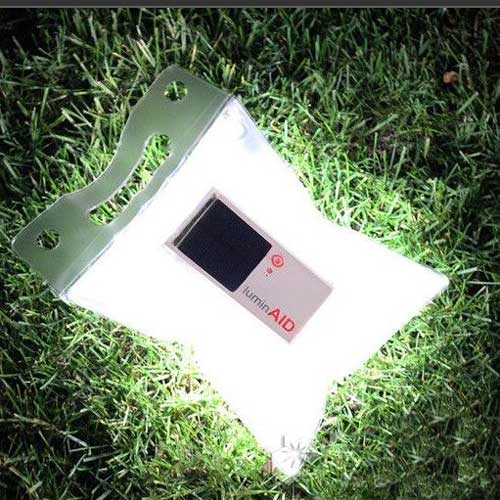 可用太阳能充电 形状似抱枕的袋式LED灯