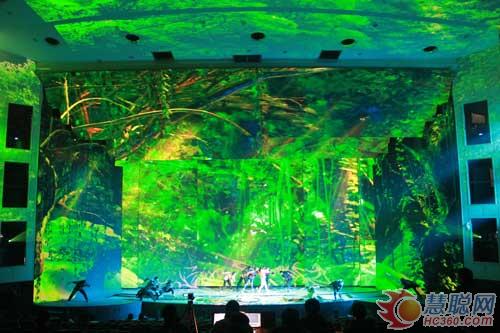 路升LED显示屏添彩湖南益阳剧院