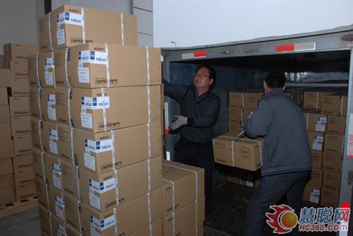 西蒙电气向雅安灾区首批捐赠近80万元企业产品