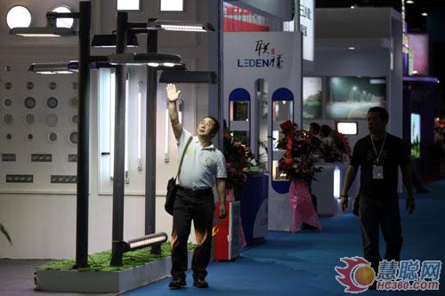 LED路灯推广的那些欢喜那些忧（图）