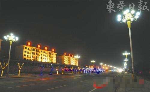 万江27条道路换LED照明“靓妆” 万江27条道路换LED照明“靓妆”