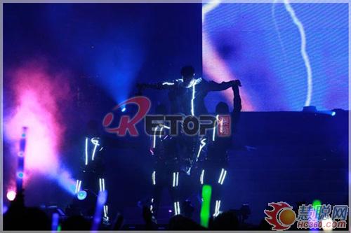 锐拓LED显示屏闪亮罗志祥台北小巨蛋演唱会