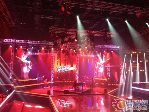 易事达LED显示屏成《荷兰好声音》最佳主角