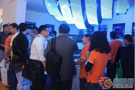 前维护无限轻薄 艾比森全新租赁LED屏参展PALM 2013