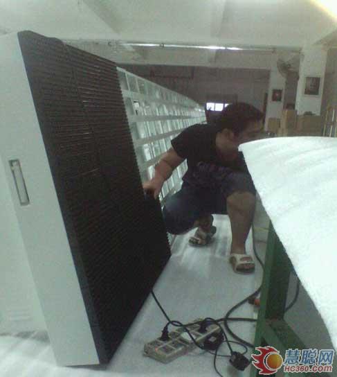 深圳鑫亿光户外P16全彩屏出货欧美