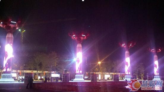 十佳工程案例评审 联腾普宁广场LED圆柱屏 十佳工程案例评审 联腾普宁广场LED圆柱屏