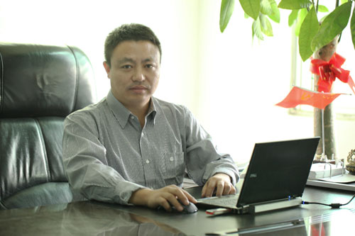 喜迎2014 慧聪LED屏网携精英企业马上送祝福