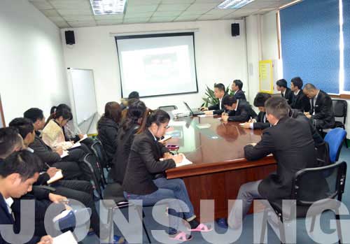 中祥创新召开广州国际led展会工作部署会议